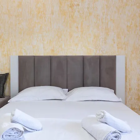 Nomia Apartament *