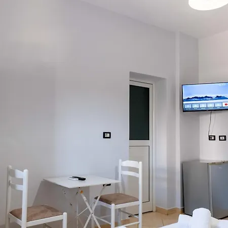 Nomia Apartmán *