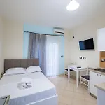 Nomia קסאמיל