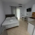 Nomia קסאמיל