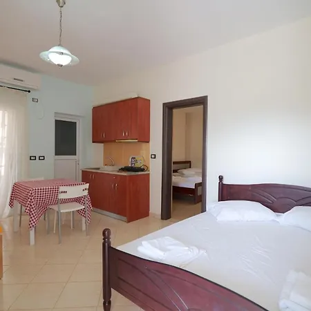 Vila Babuli Apartment Ksamil