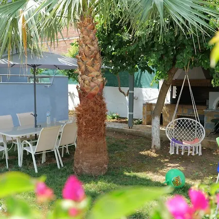 Apartment Vila Babuli *
