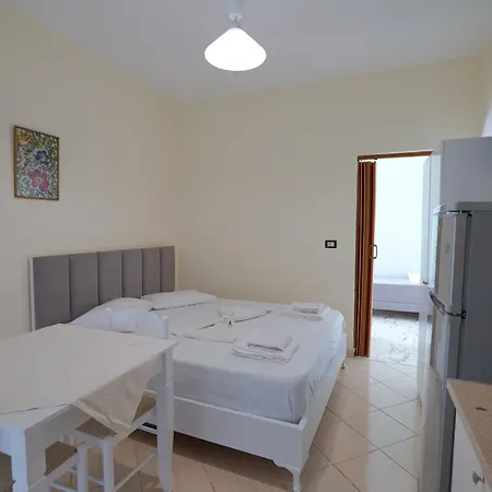 Vila Babuli Apartment Ksamil