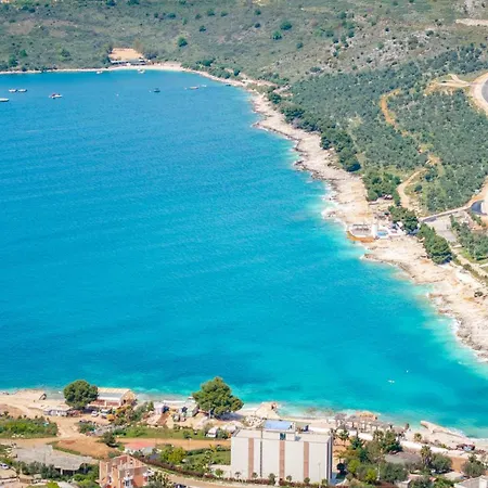 Nomia Εξαμίλιο